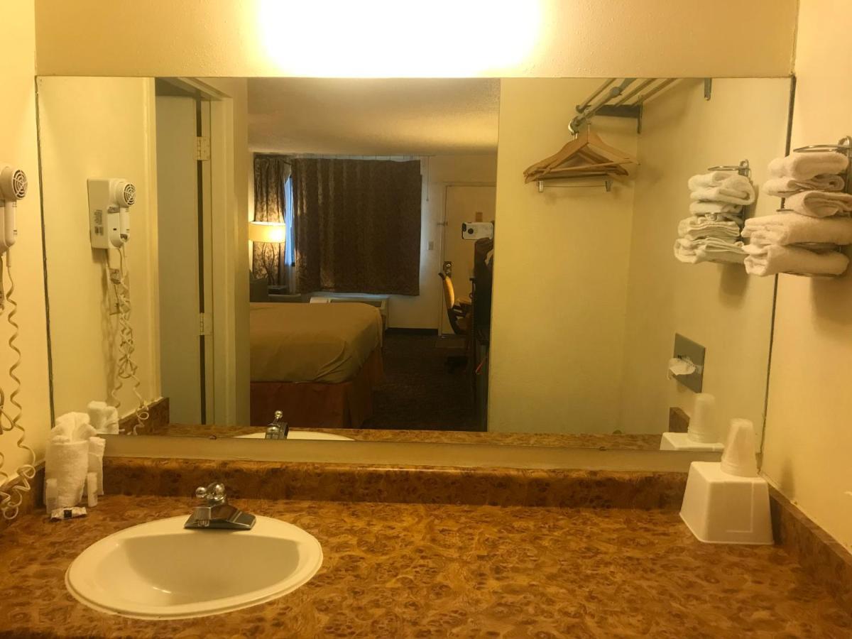 Traveler Inn קרייג מראה חיצוני תמונה